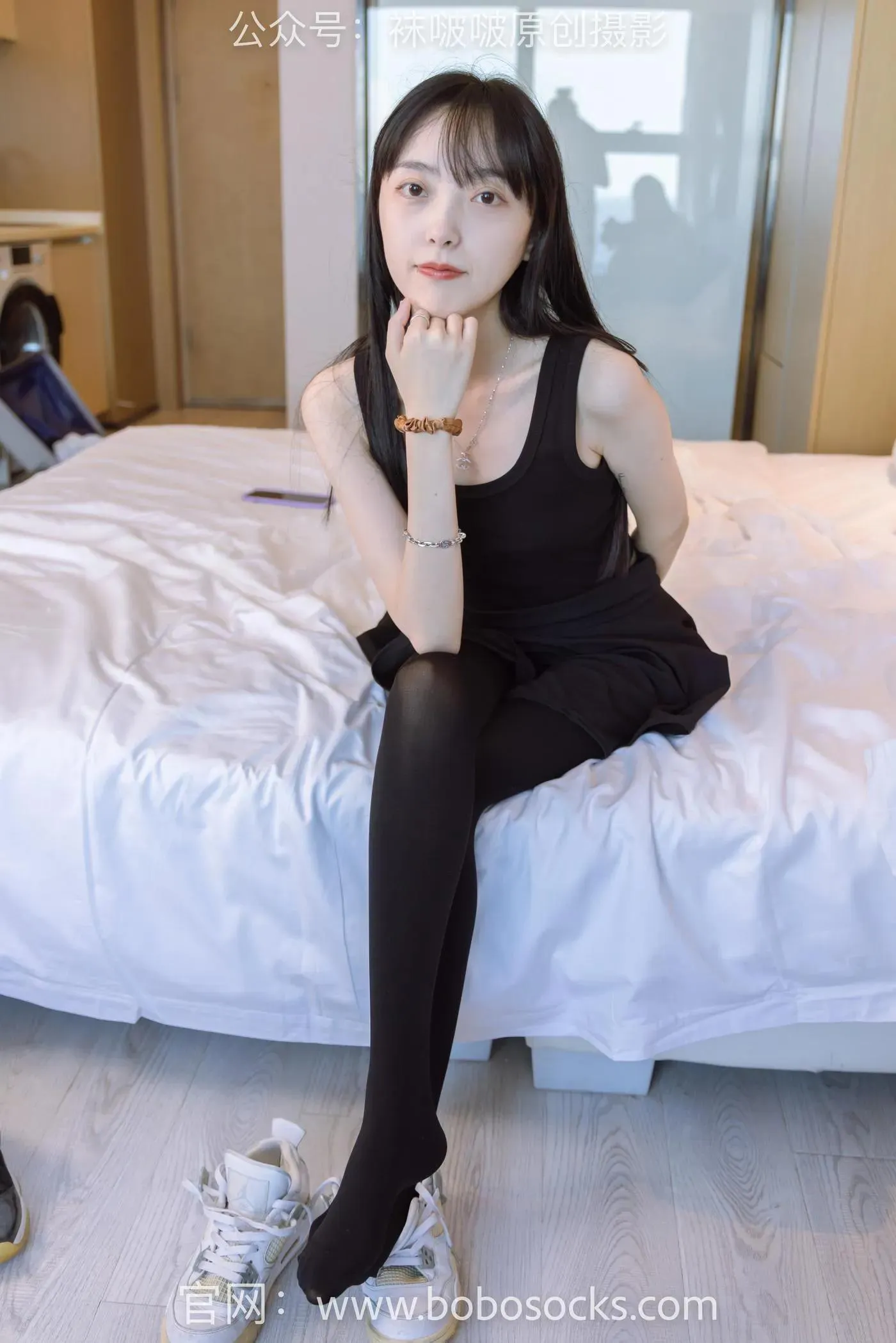 [BoBoSocks袜啵啵]NO.130 稚予-两双穿脏篮球鞋、厚黑丝 [145P]插图8